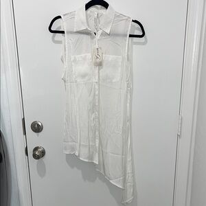 White Sleeveless Asymmetrical Blouse Size Large